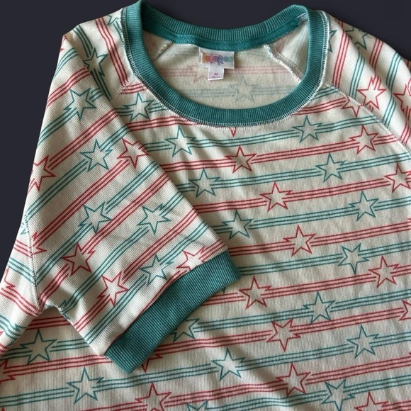 LuLaRoe Patriotic Star Tee – Size M - Picture 1 of 7